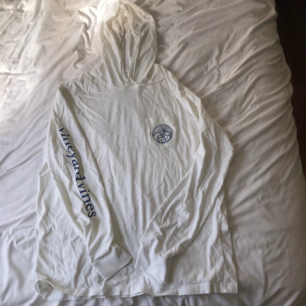 SOLD!! Vineyard Vines Hoodie